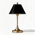 Tafellamp met zwarte kap en gouden voet 30 x 30 x 60cm